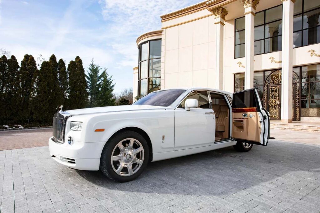 New York Limo Service Rolls Royce