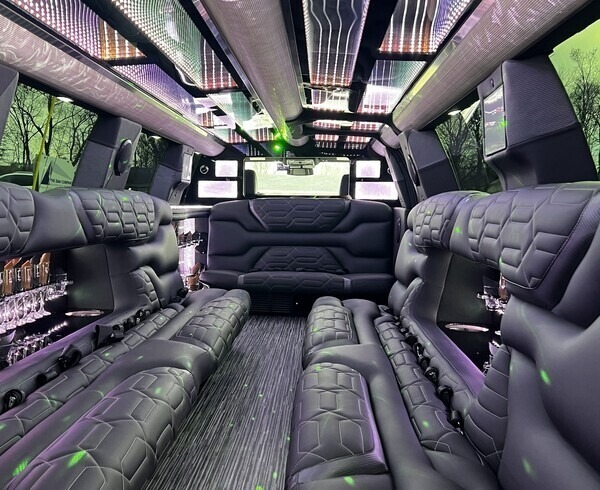 Cheap Limo Service in Queens New York