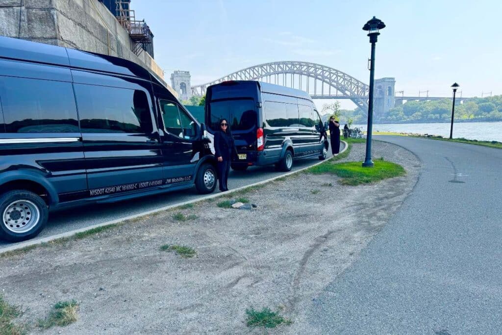 Queens to Newark Airport Transportation BNG Limousine Queens to Newark Airport Transportation