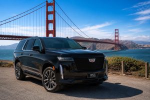 San Francisco city tour by hourly chauffeur — BNG Worldwide black SUV at Golden Gate Bridge
